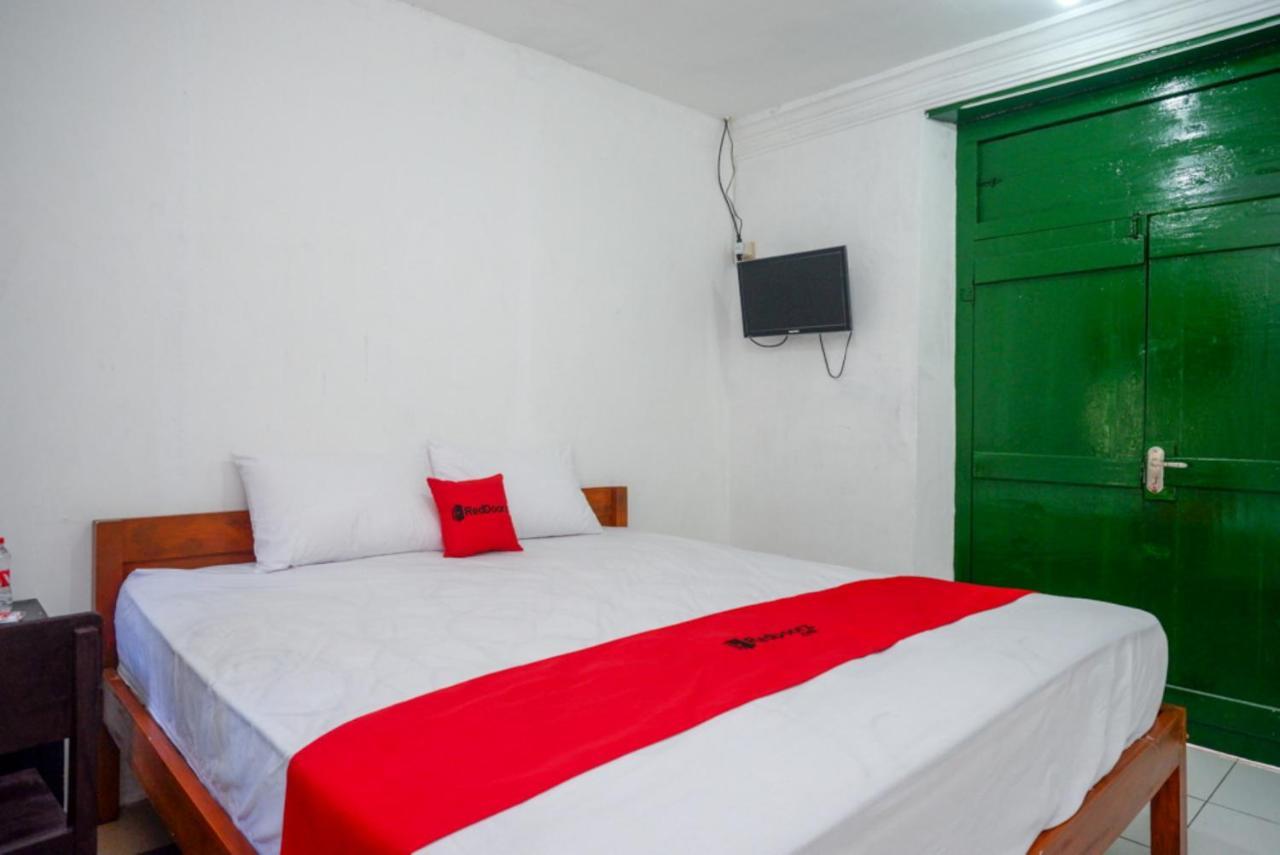 Reddoorz Syariah @ Ndalem Kembang Sore Yogyakarta Exterior foto